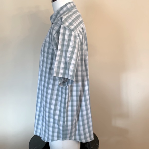 Carhartt Mens 2XL short sleeve plaid button shirt - Picture 4 of 10